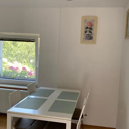 Semper Liberi Lägenhet *