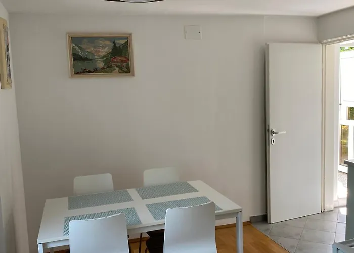 Semper Liberi Apartment *